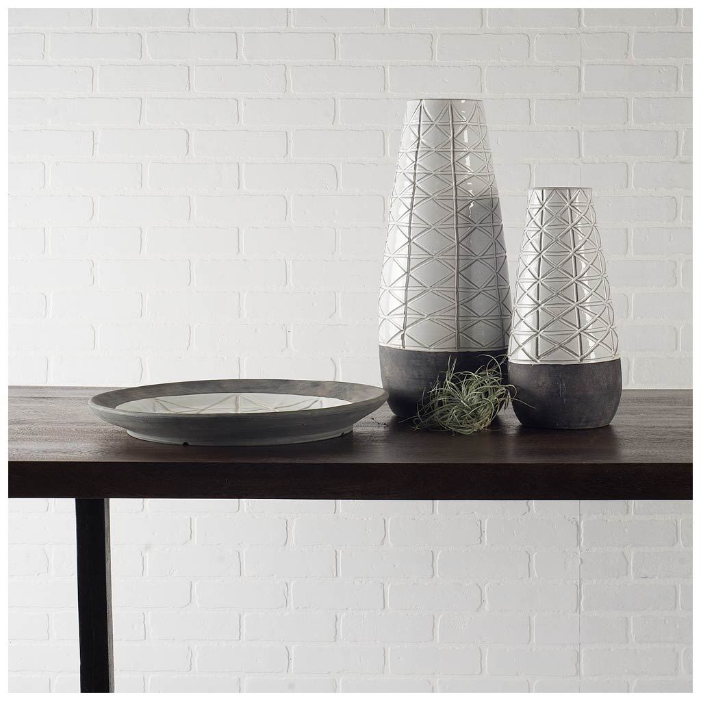 Harrier II Large Gray Ceramic Dark Base White Vase