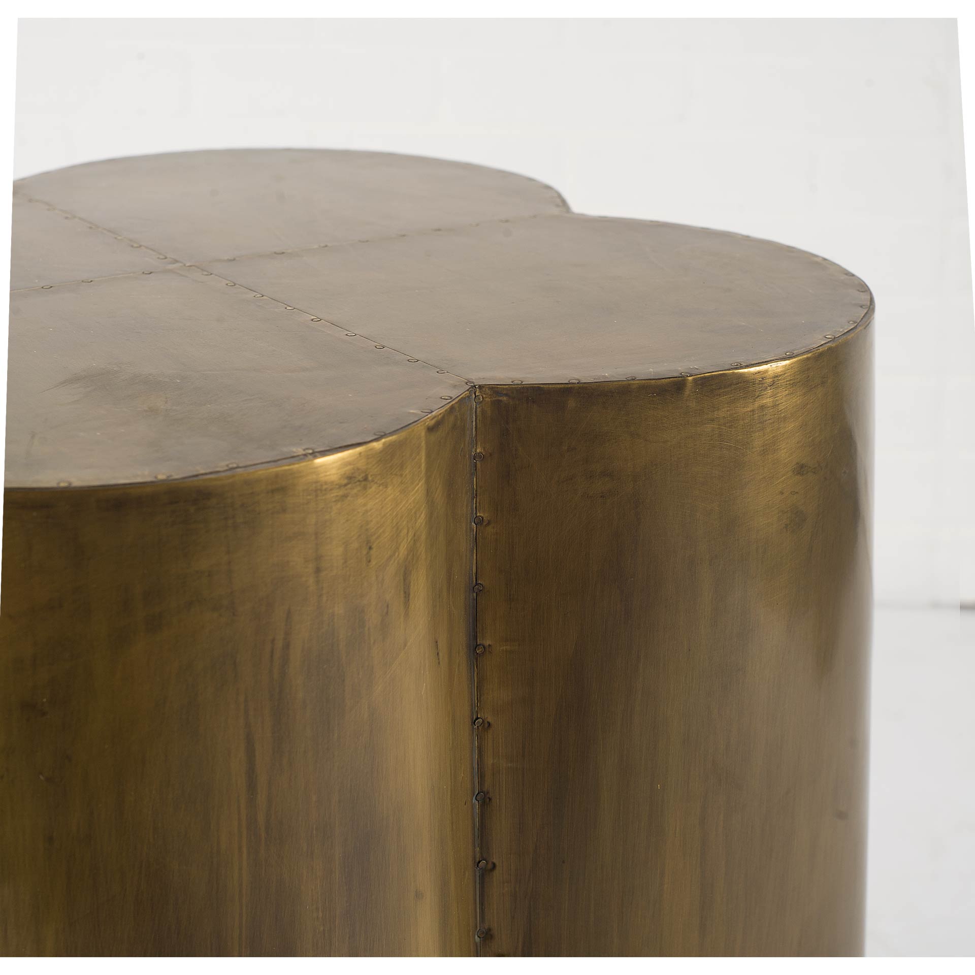 Quatrefoil 18L x 18W Gold Flower W/ Wooden Top Brass Cladding Accent Table