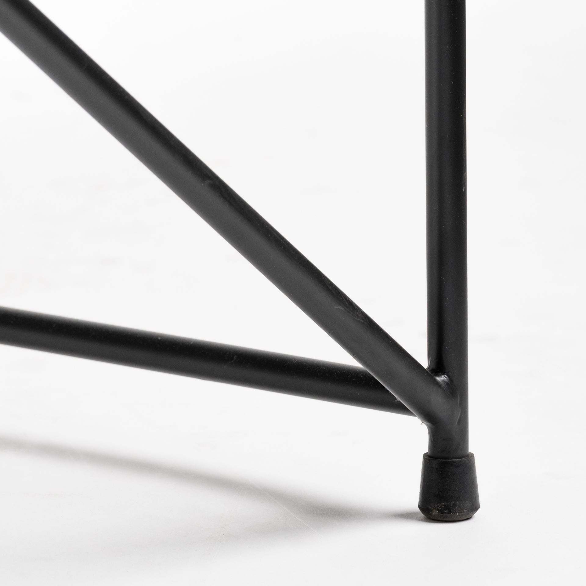 Leonidas 28.5L x 29.5W x 34.0H Cream Upholstered Padded Seat and Black Metal Frame Accent Chair - Central Designs