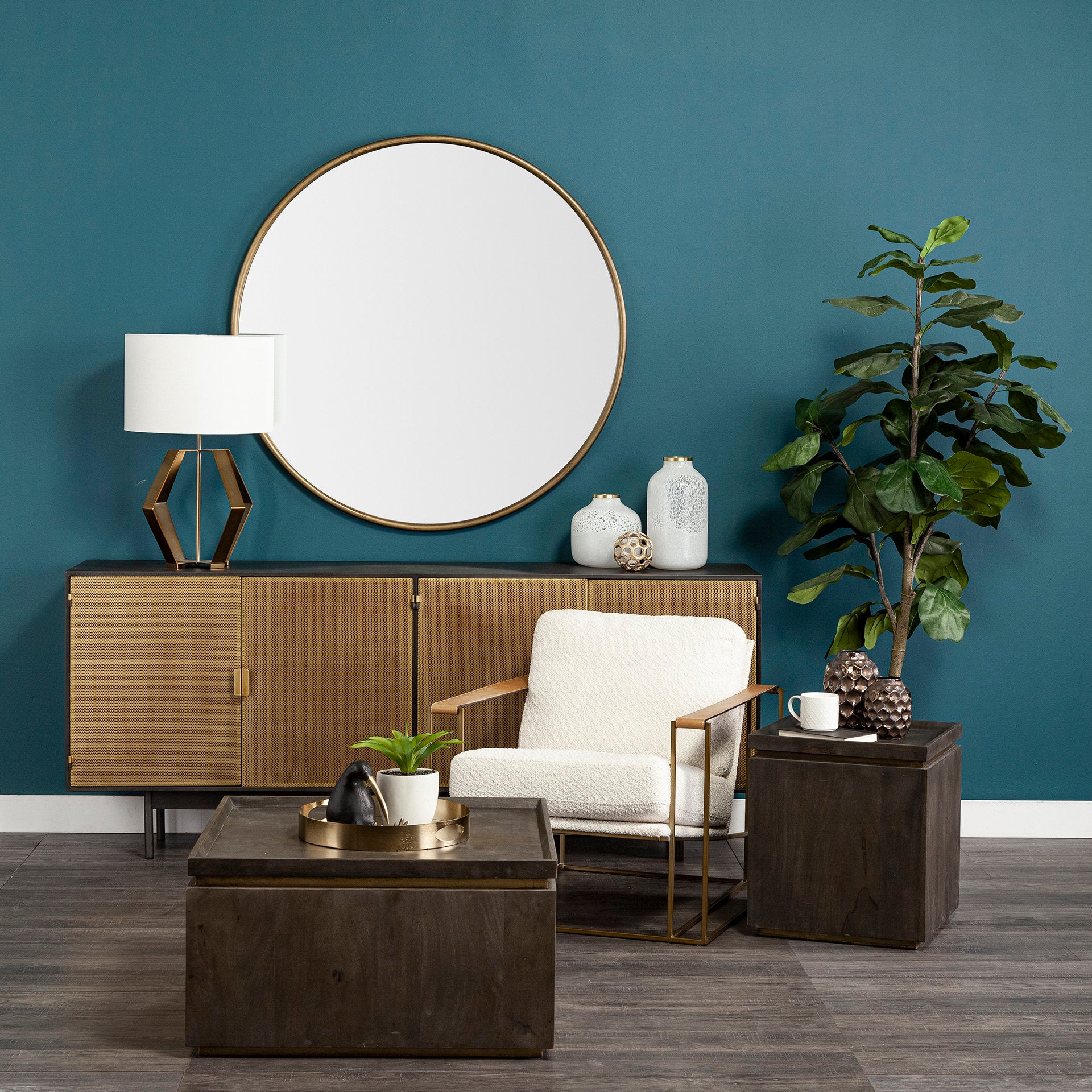 Pearl Short White Gold Rim Glass Vase - Central Designs