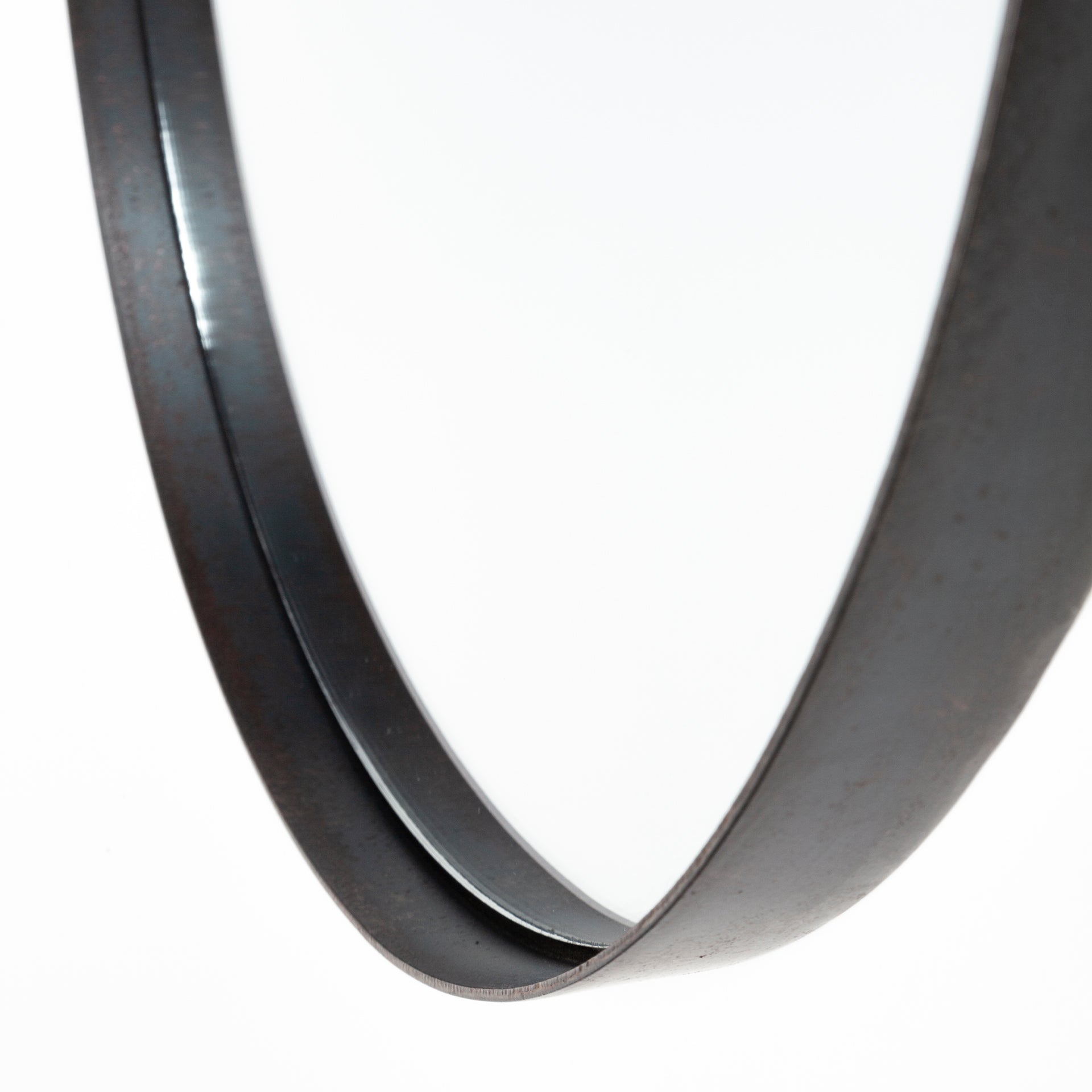 Collie 20x26 Round Black Metal Frame Mirror - Central Designs