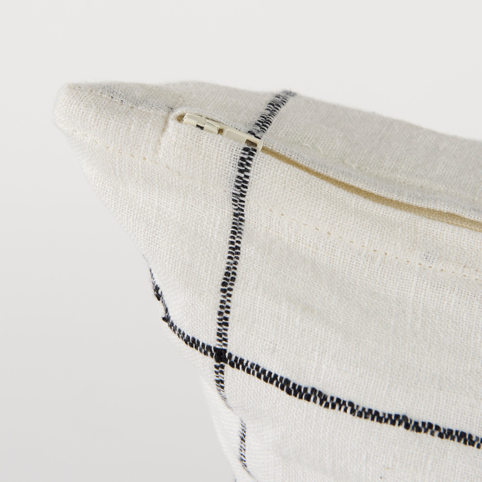 Suzanne 22 x 22 White/Black Square Pattern Decorative Pillow Cover - Central Designs