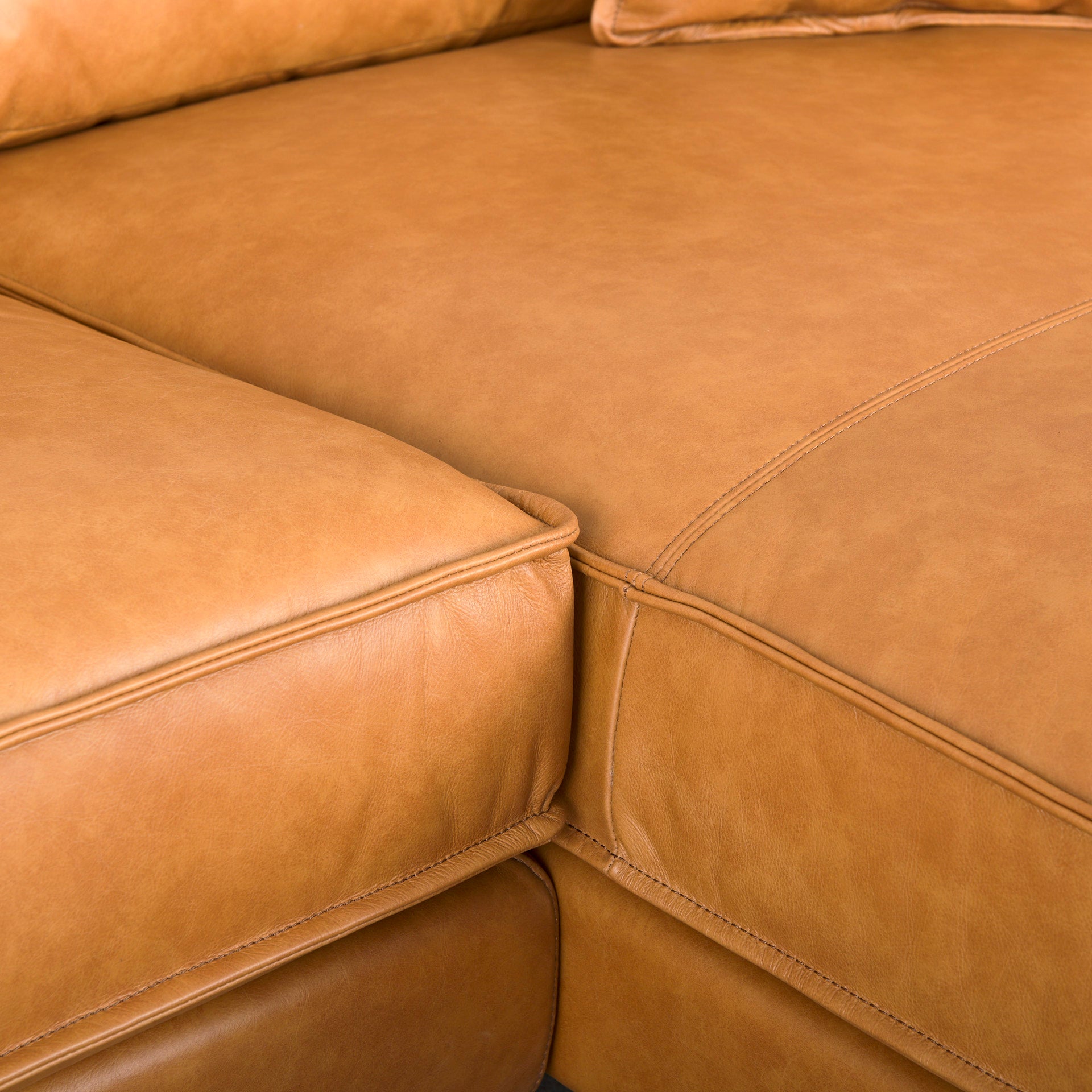 D'Arcy 111"L x 70"D x 33"H Tan Leather Right Chaise Sectional