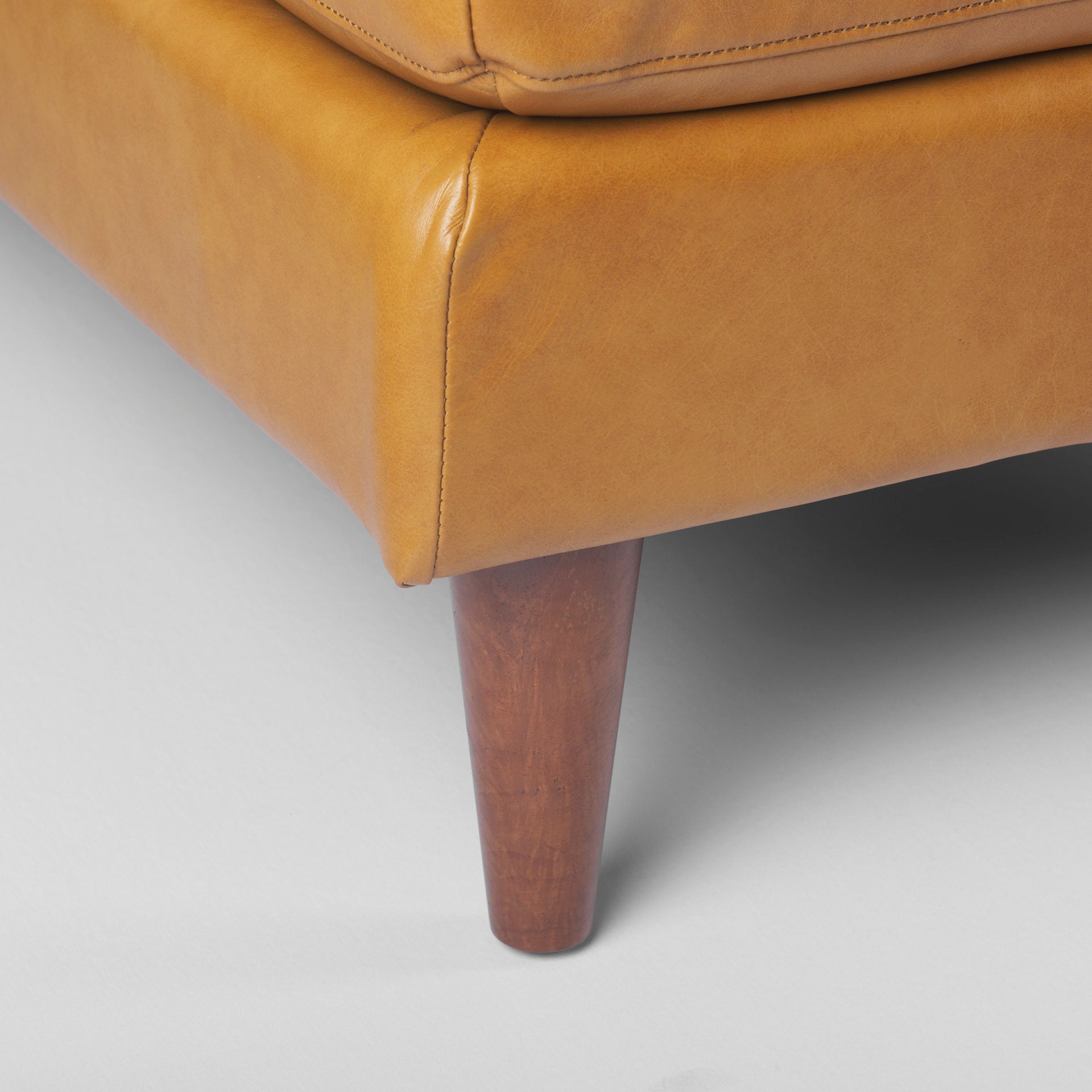 Svend 111.4L x 68.0W x 33.9H Tan Leather Right Chaise Sectional Sofa - Central Designs