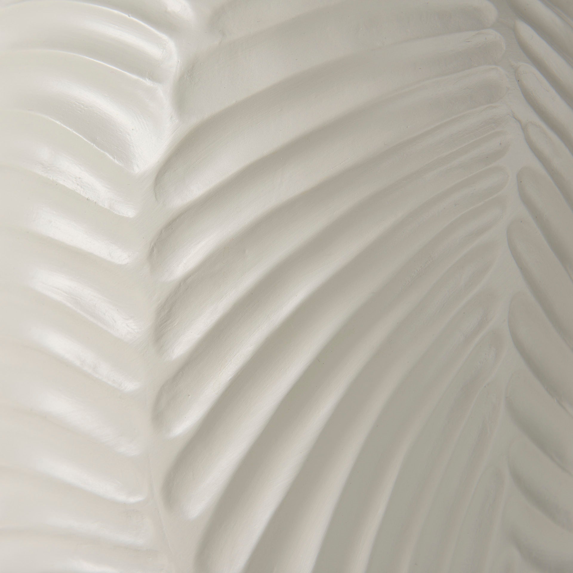 Quinn 19.0L x 19.0W x 24.6H Beige Base W/Navy Fabric Shade Table Lamp - Central Designs