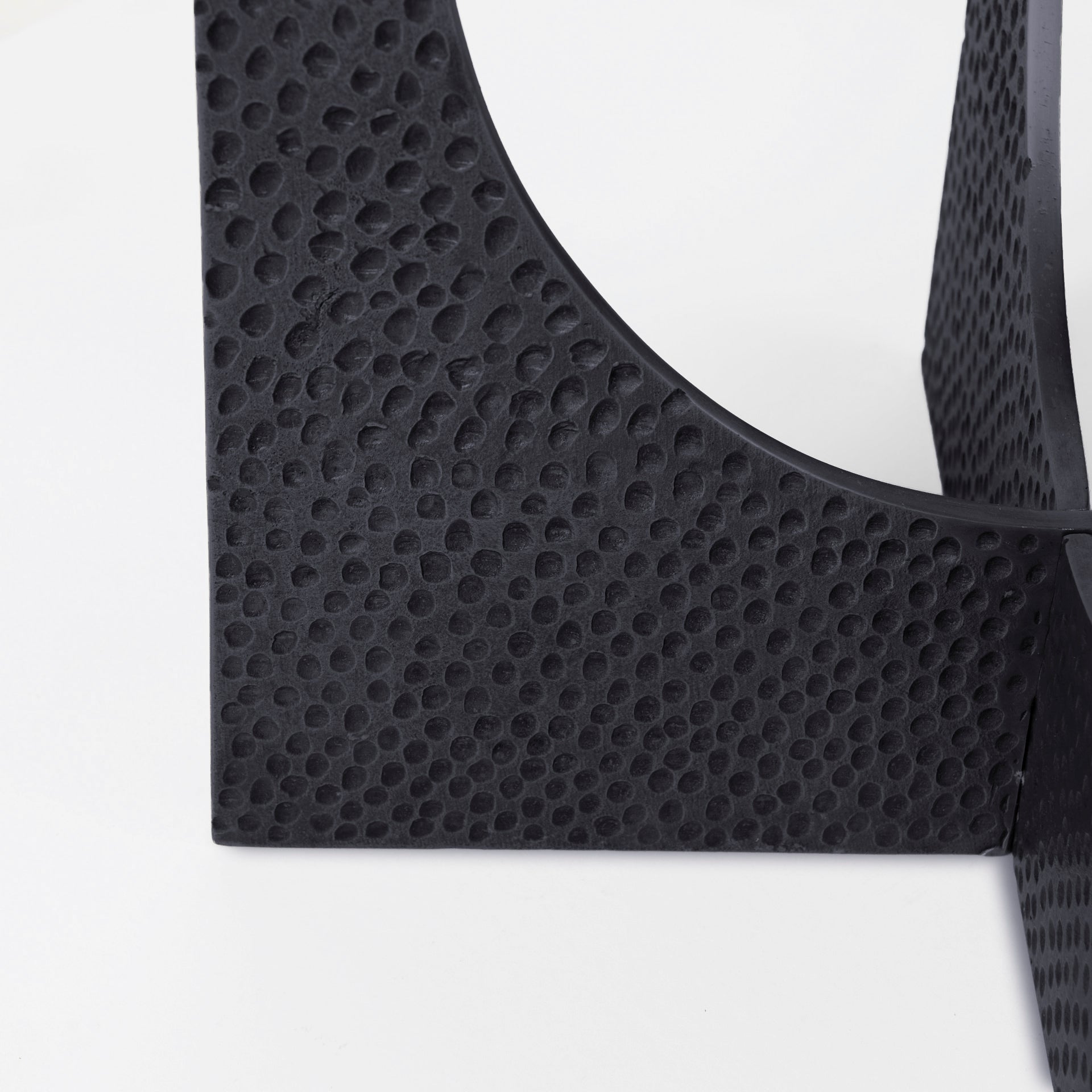 Preston 23"H White Marble Top w/ Matte Black Metal Accent Table - Central Designs