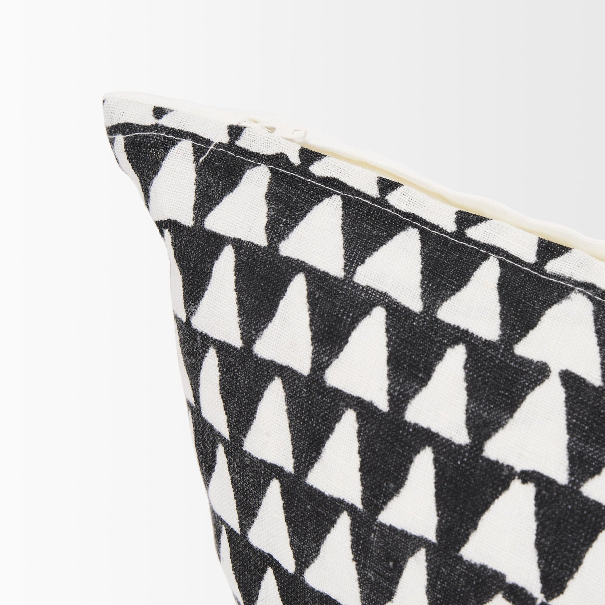 Jolie Cream w/ Black Print Linen Lumbar Decorative Pillow Cover - Central Designs