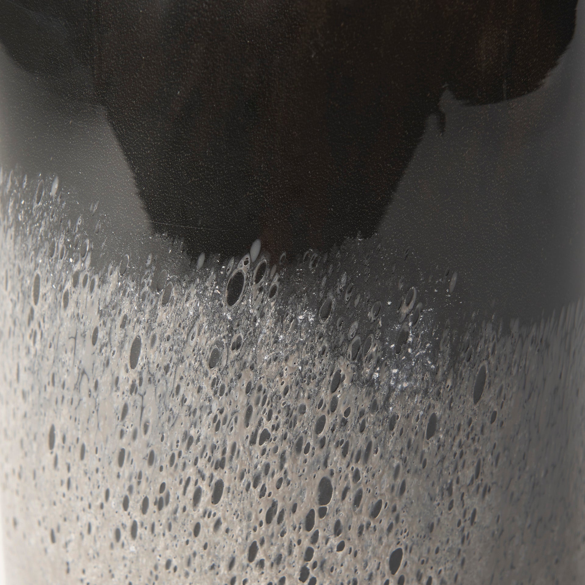 Emu Short Black w/ Gray Vase - Central Designs