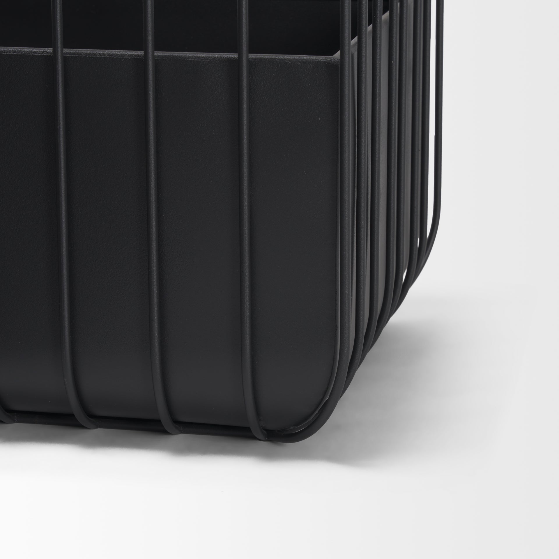 Verna Matte Black Wire Cage Metal Planters (Set of 2) - Central Designs