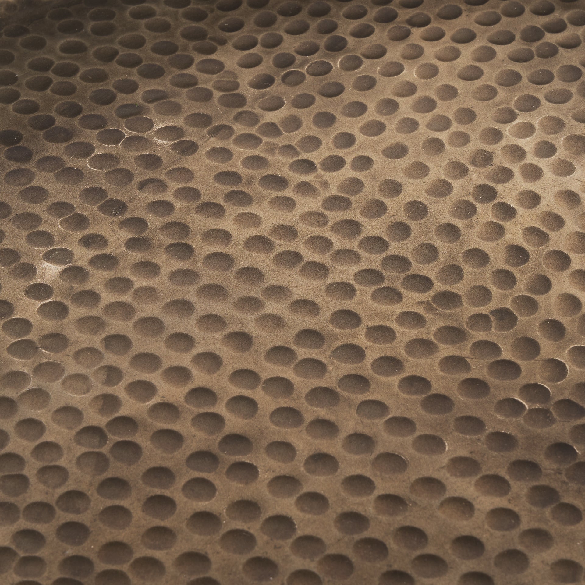 Pama Hammered Gold Metal Decorative Trays (Set of 2)