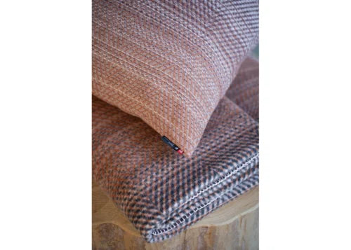 Savona Throw in Terracotta