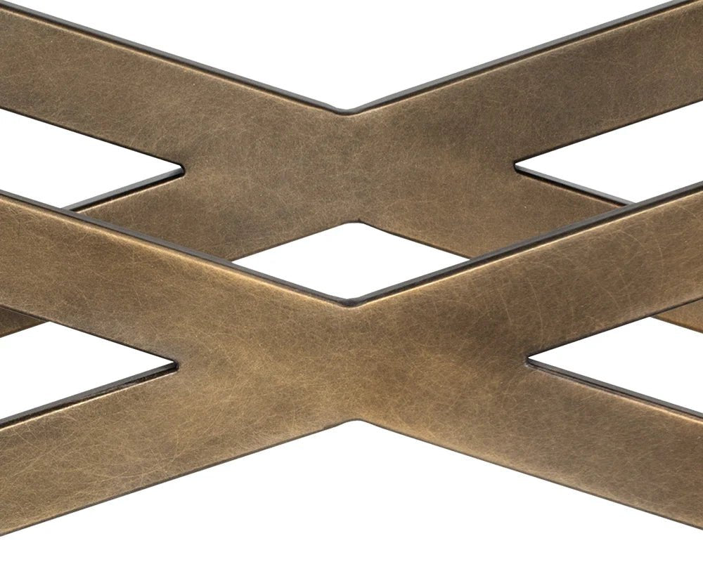 Kammi Bench - Bravo Metal - Central Designs
