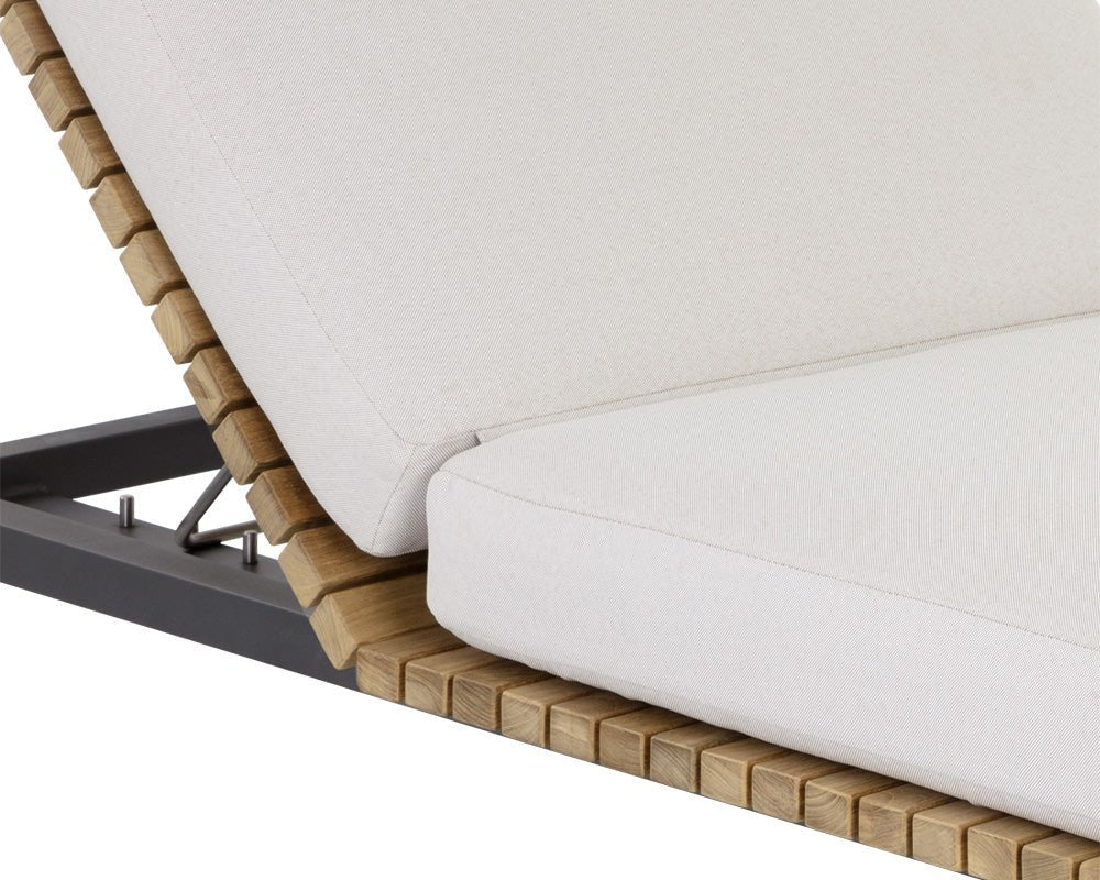 Geneve Lounger - Palazzo Cream - Central Designs