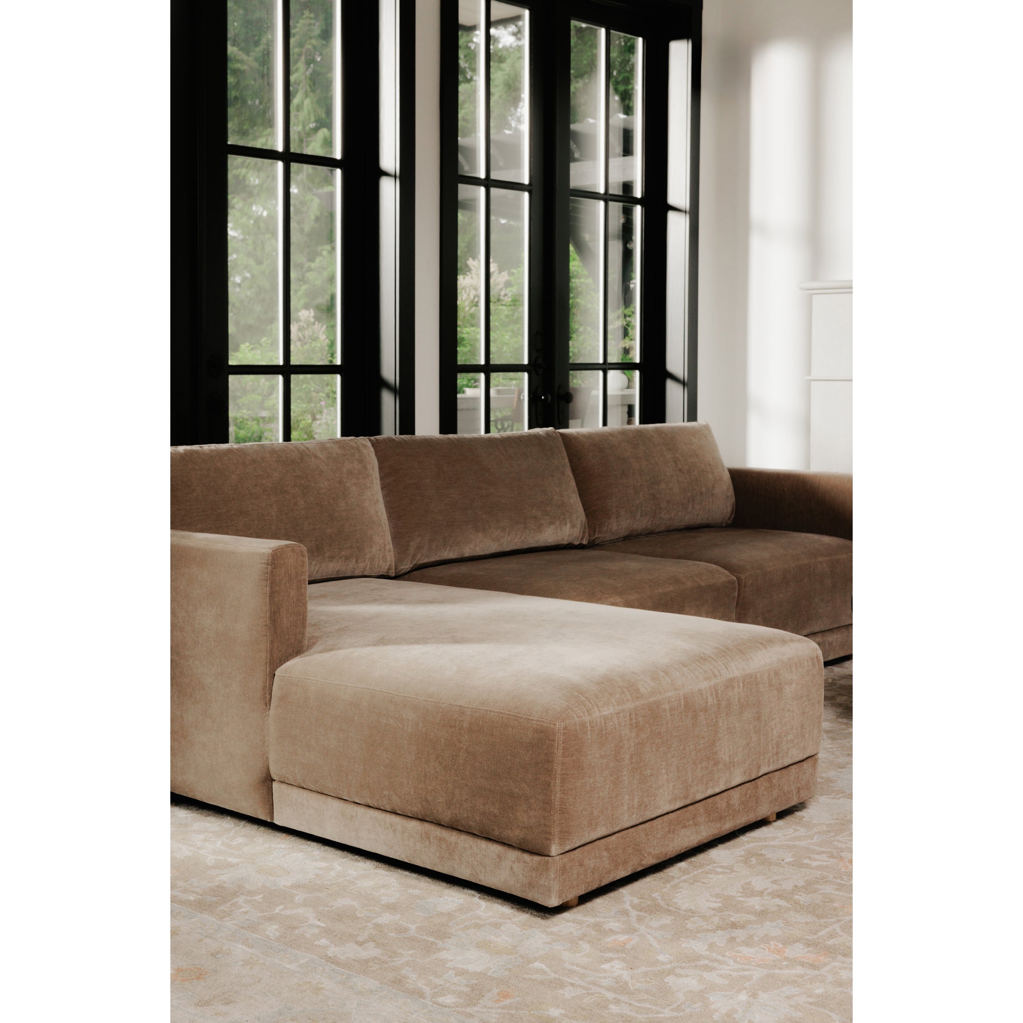 Bryn Sectional Right Camel - Central Designs