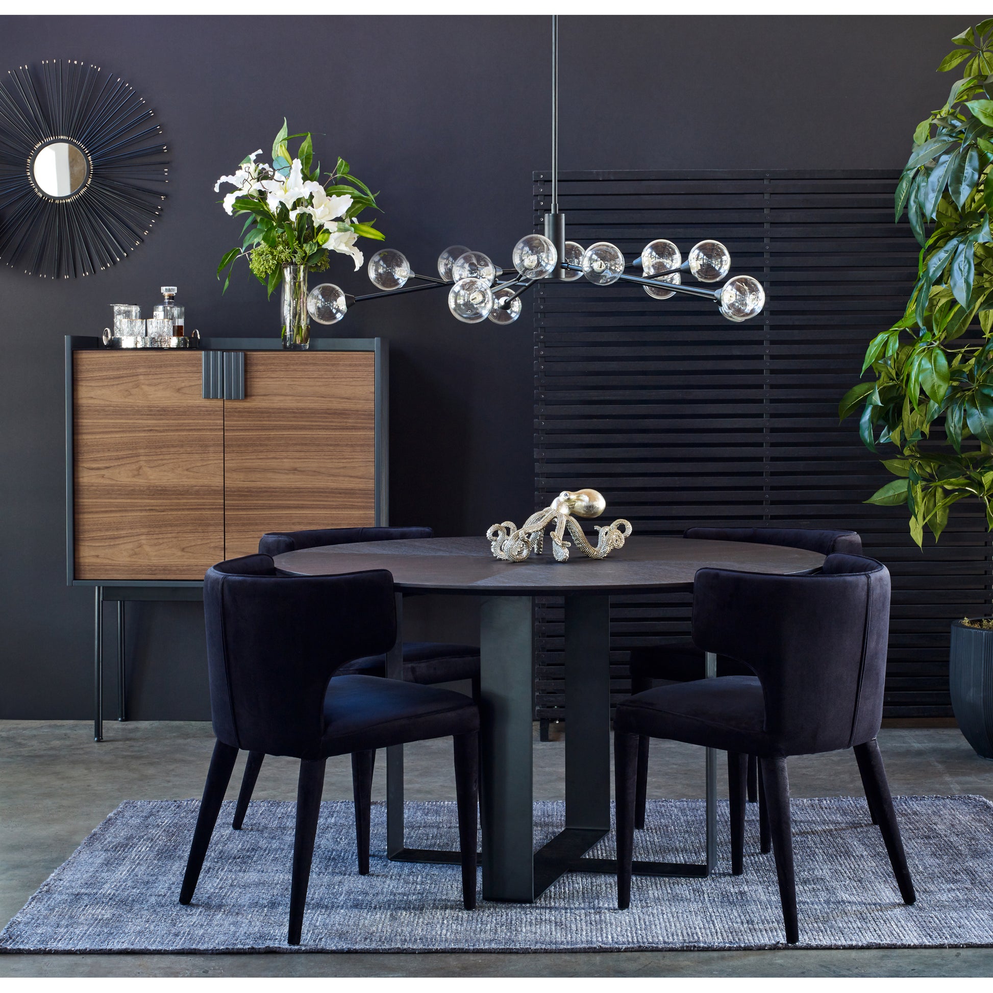 Dallin Screen Black - Central Designs