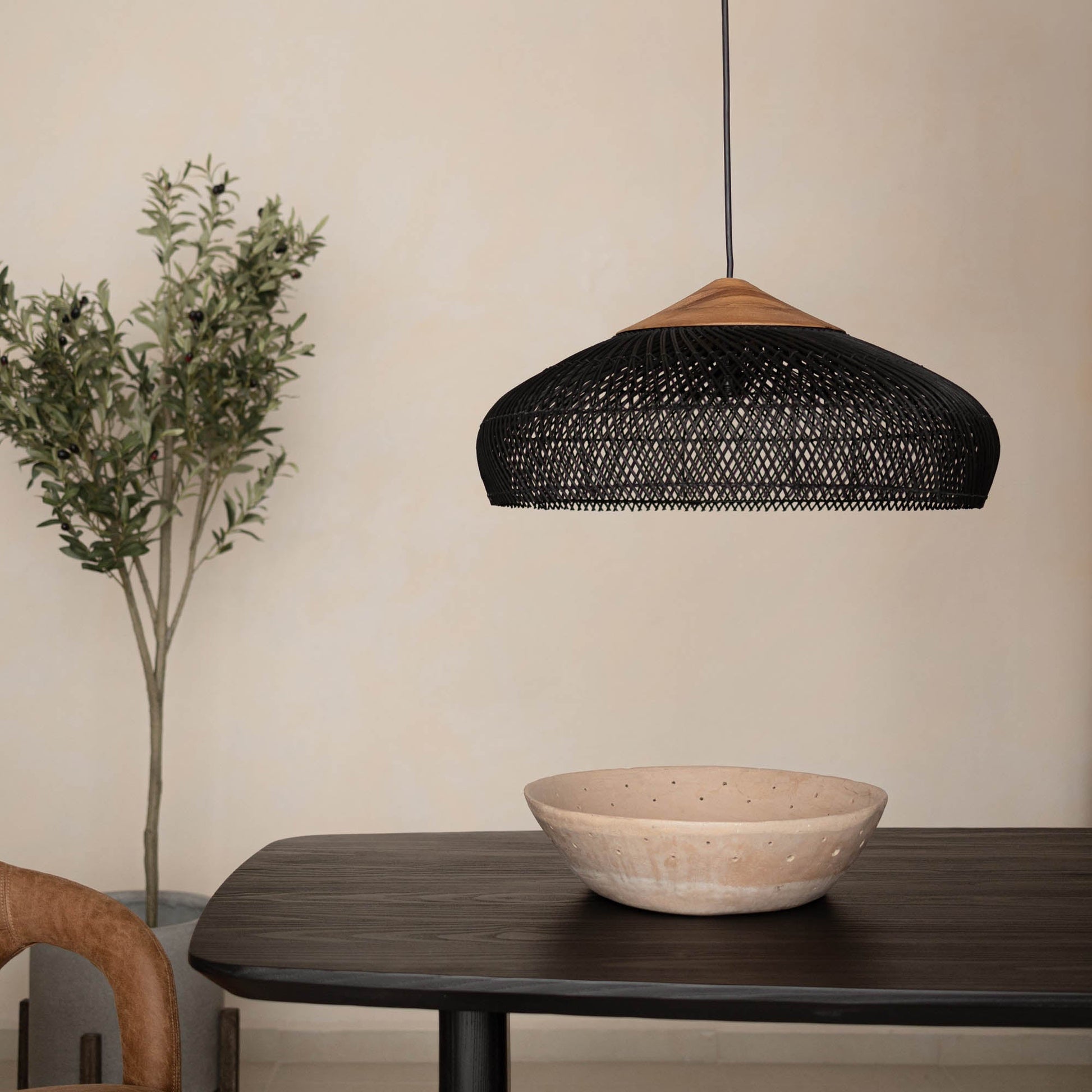 D - Bodhi Banjo Pendant Large - Black - Central Designs