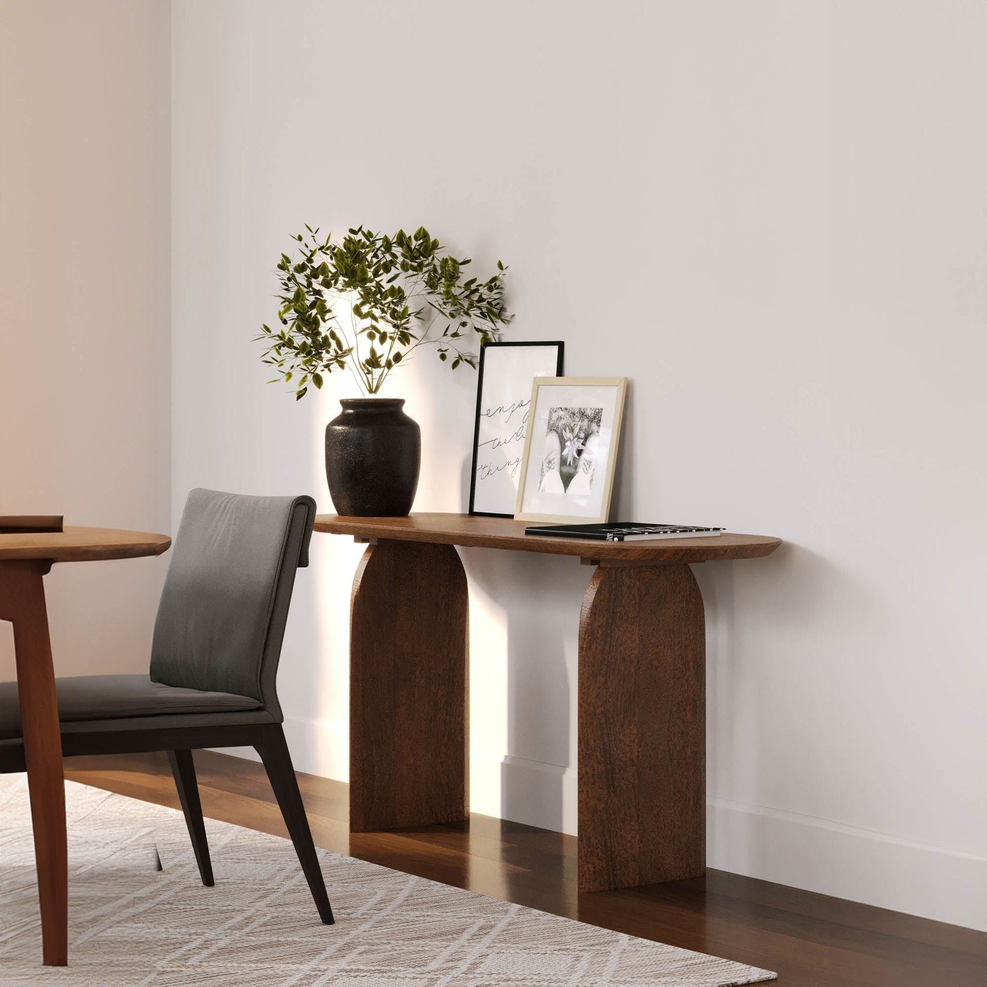 Domingo Console - Central Designs