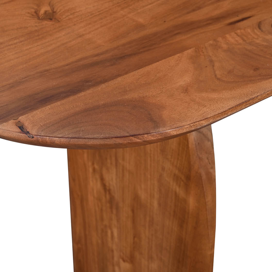 Domingo Console - Central Designs