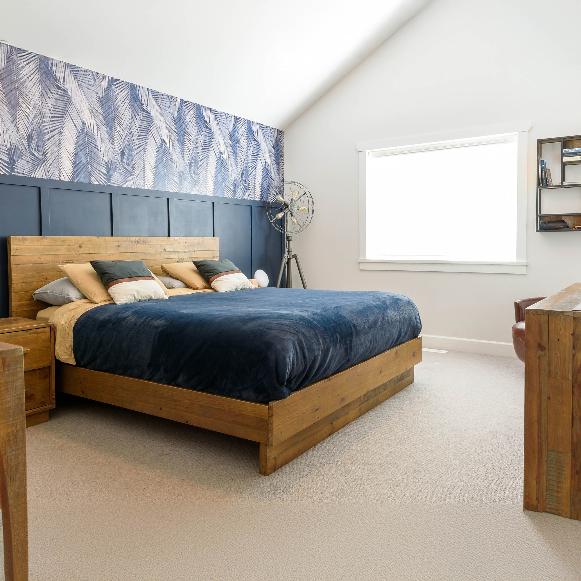 Nevada Queen Bed - Dark Driftwood - Central Designs