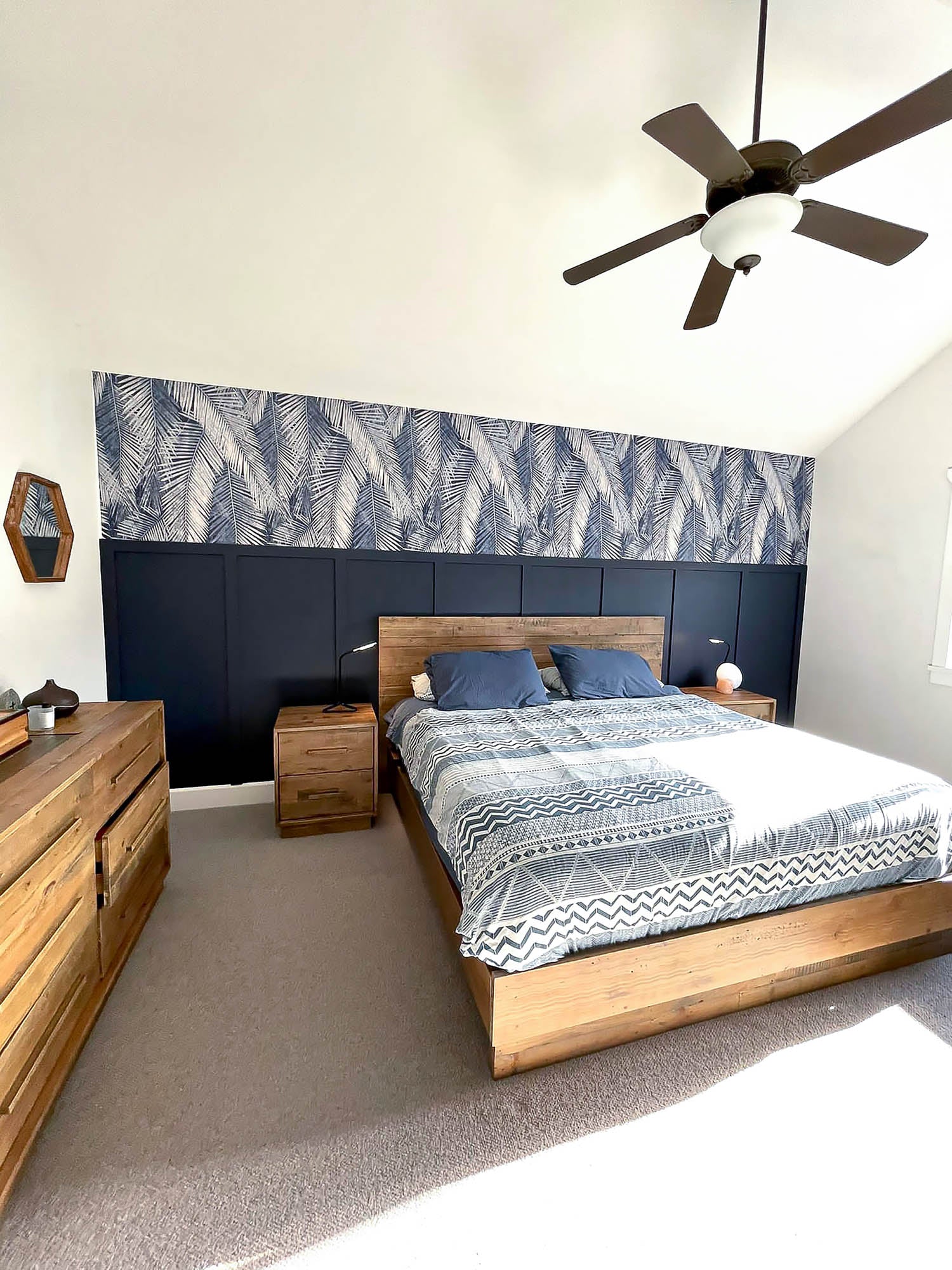Nevada Queen Bed - Dark Driftwood - Central Designs