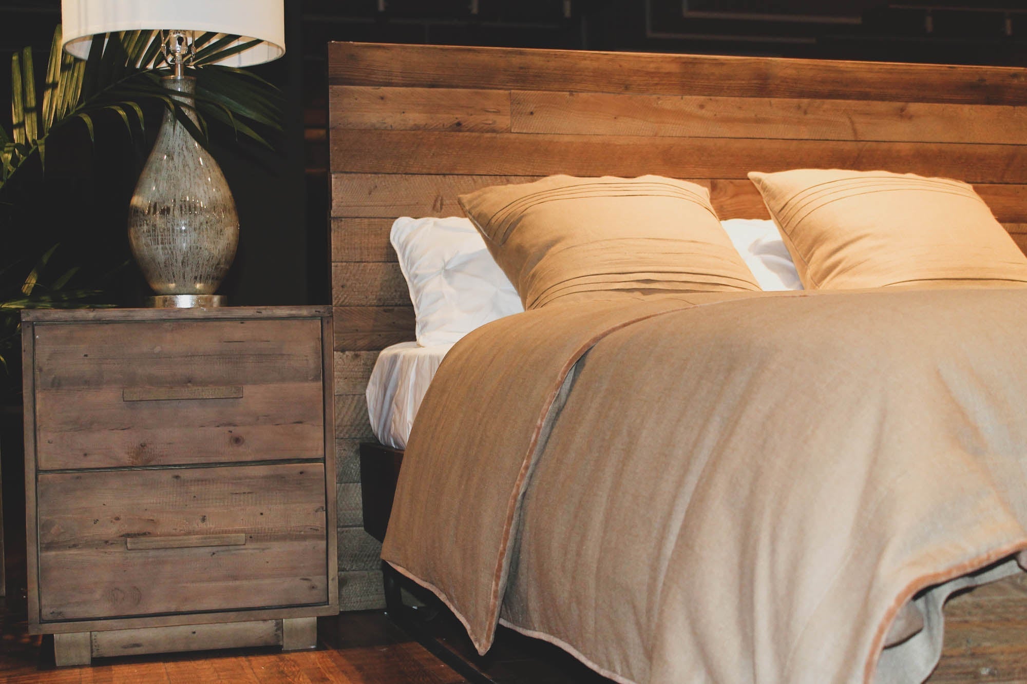 Nevada Queen Bed - Dark Driftwood - Central Designs
