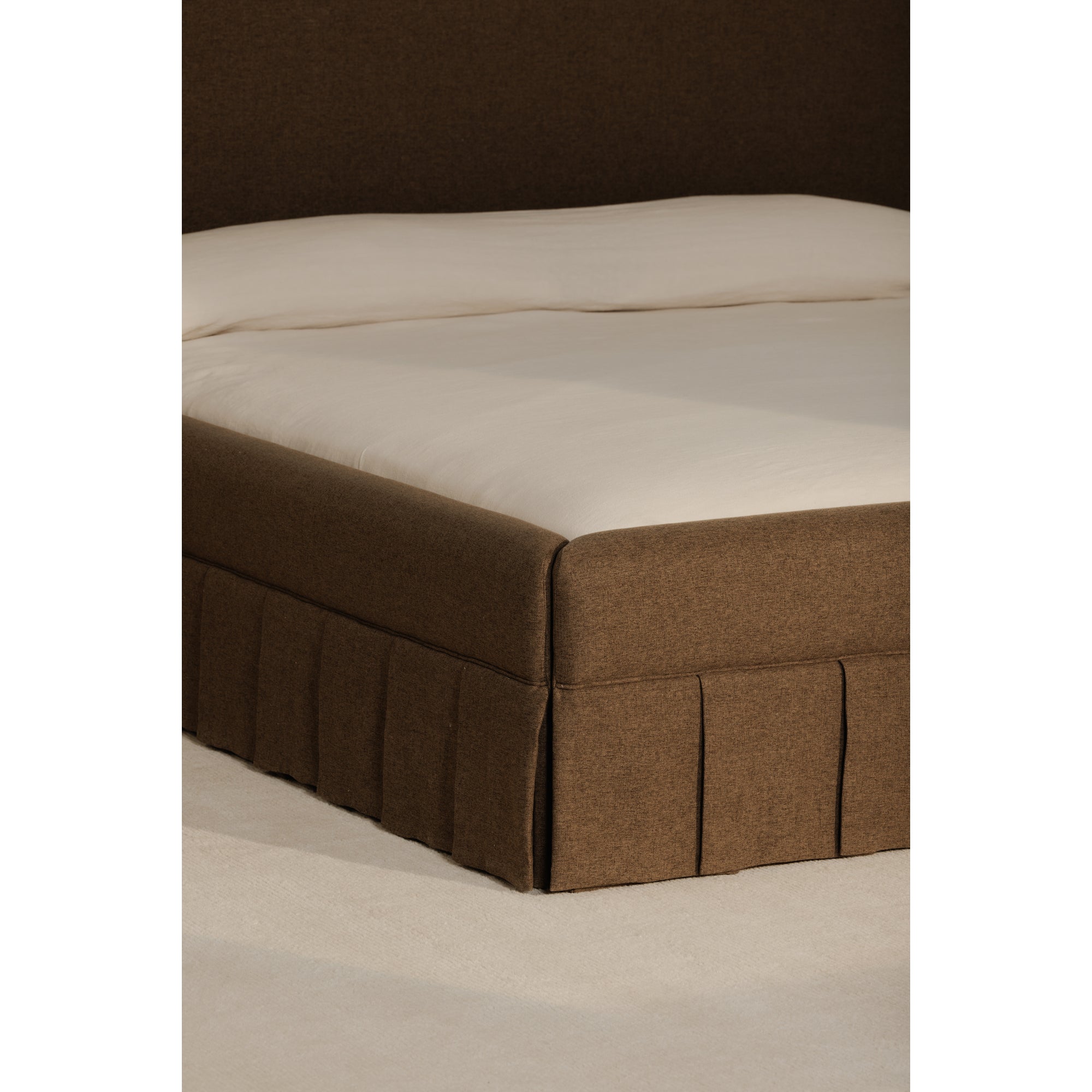 Maren Queen Bed Brown