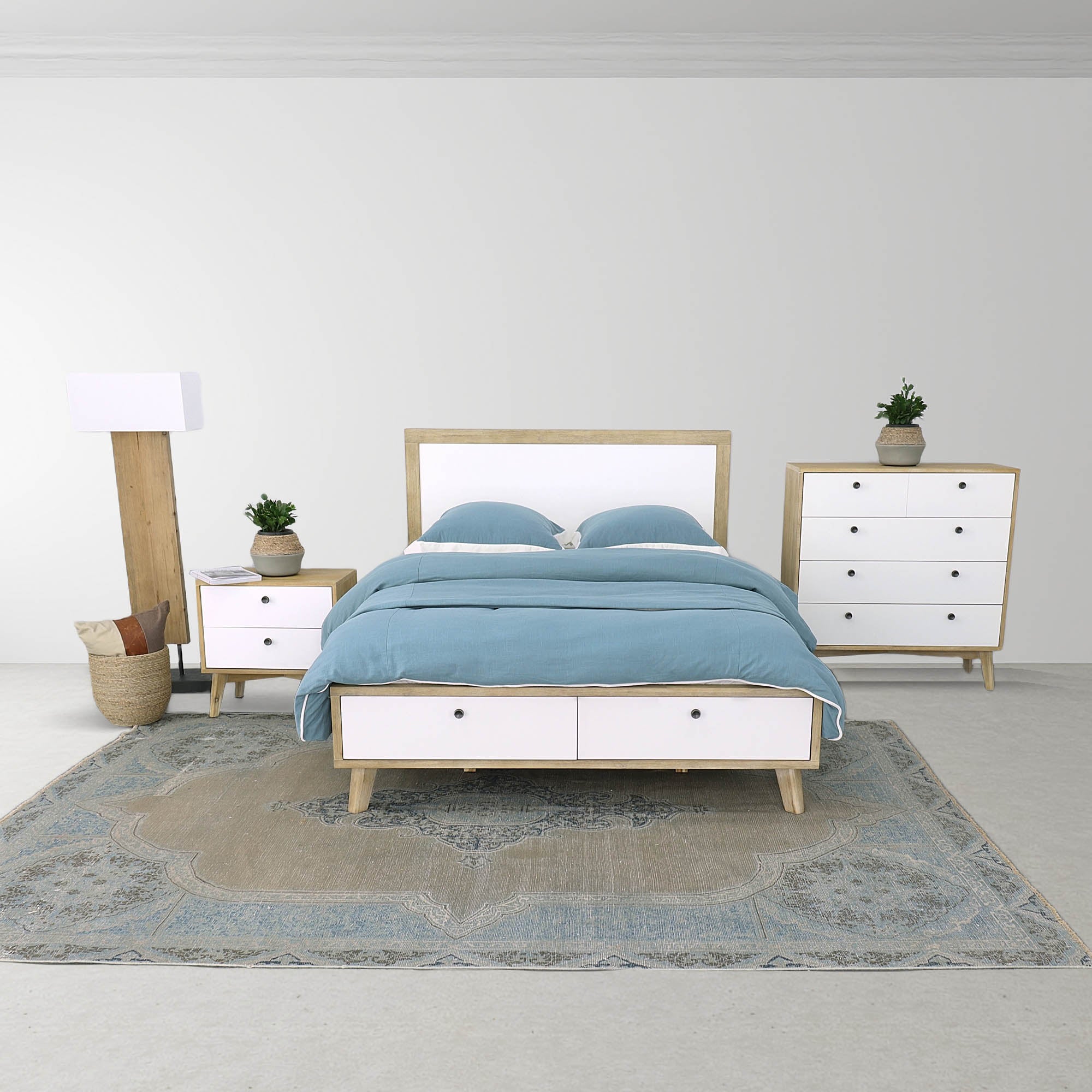 Fonte Standing Lamp - Central Designs