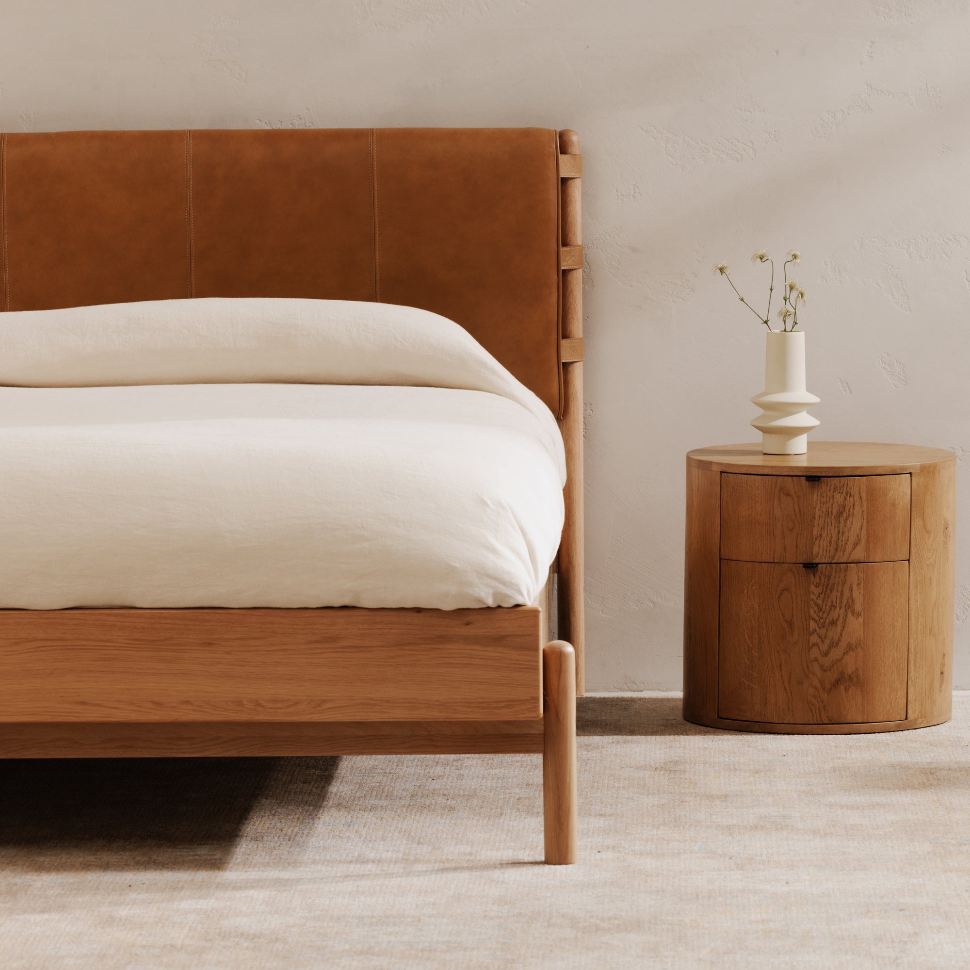 Colby Queen Bed Brown