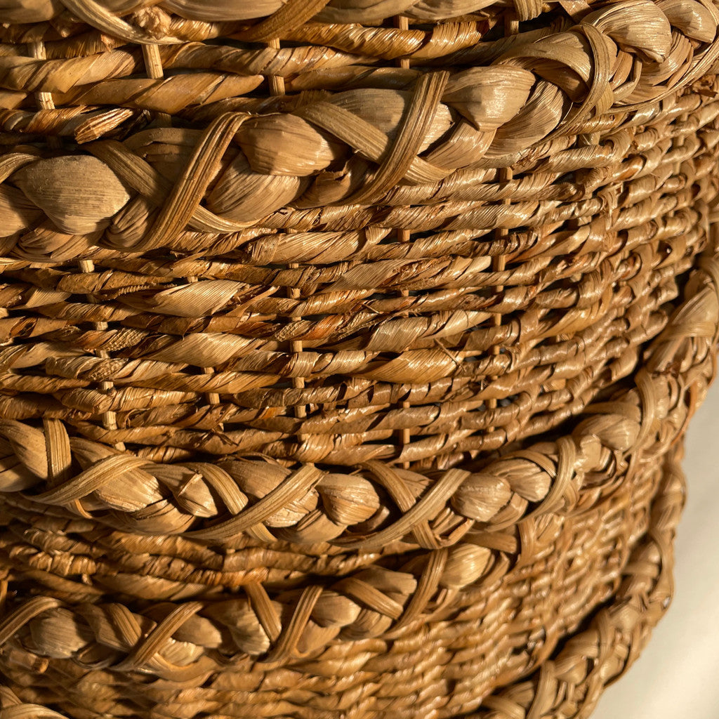 Wave Seagrass Round Basket